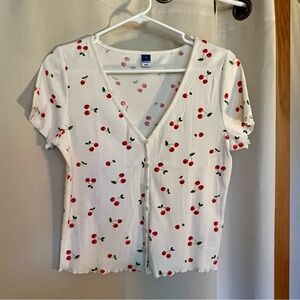 Button-Down Lettuce Edge Tee